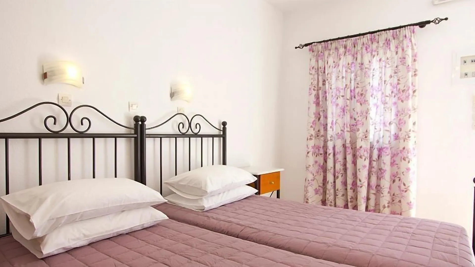 Anixi Hotel Ornos
