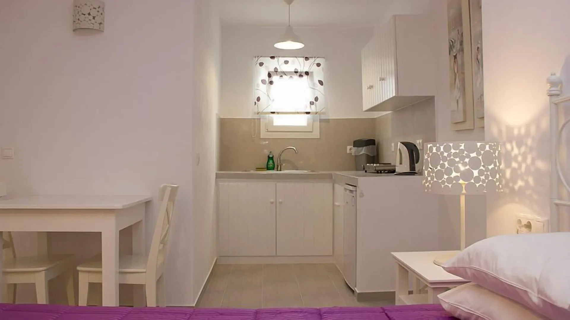 Anixi Hotel Ornos  2*, Ornos (Mykonos)