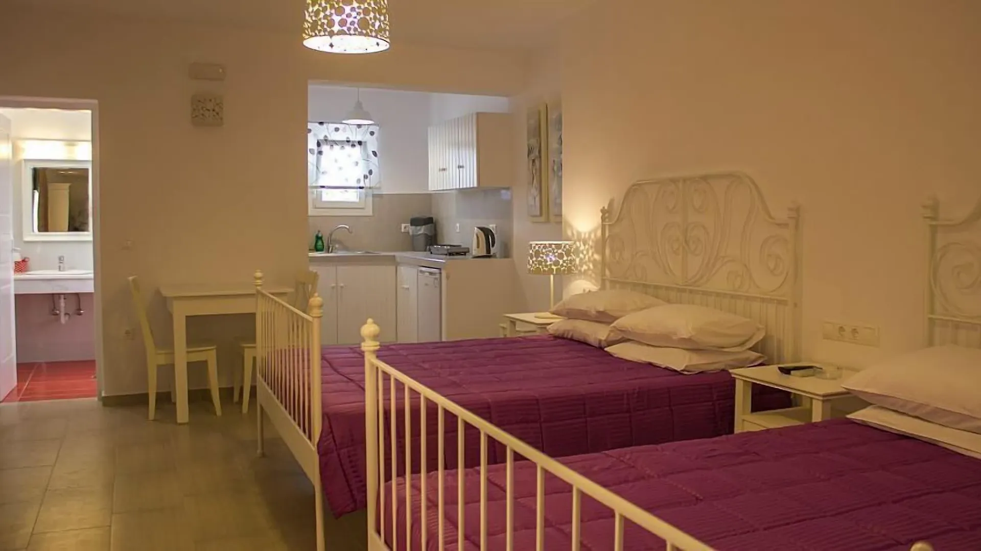 Anixi Hotel Ornos  2*, Ornos (Mykonos) Grécia