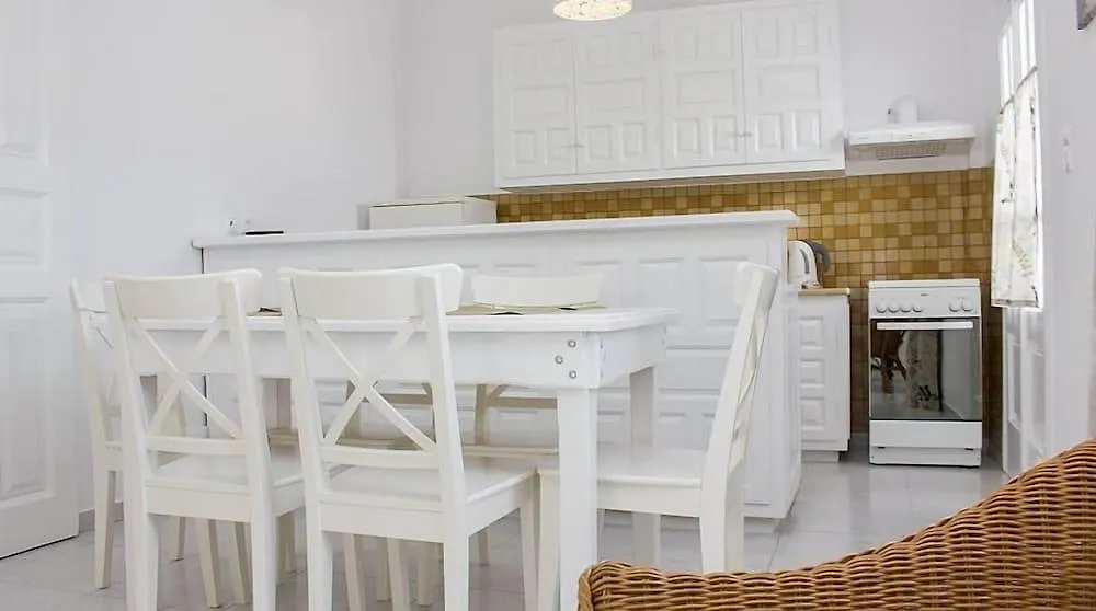 Anixi Hotel Ornos   Ornos (Mykonos)