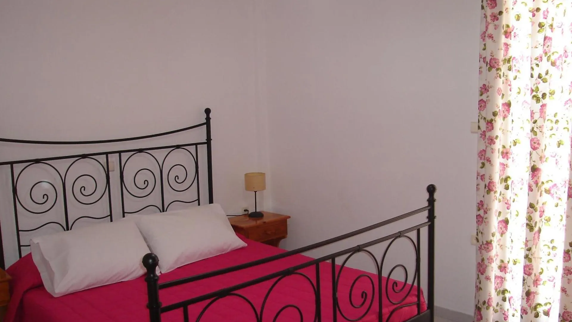 Anixi Hotel Ornos   Ornos (Mykonos)