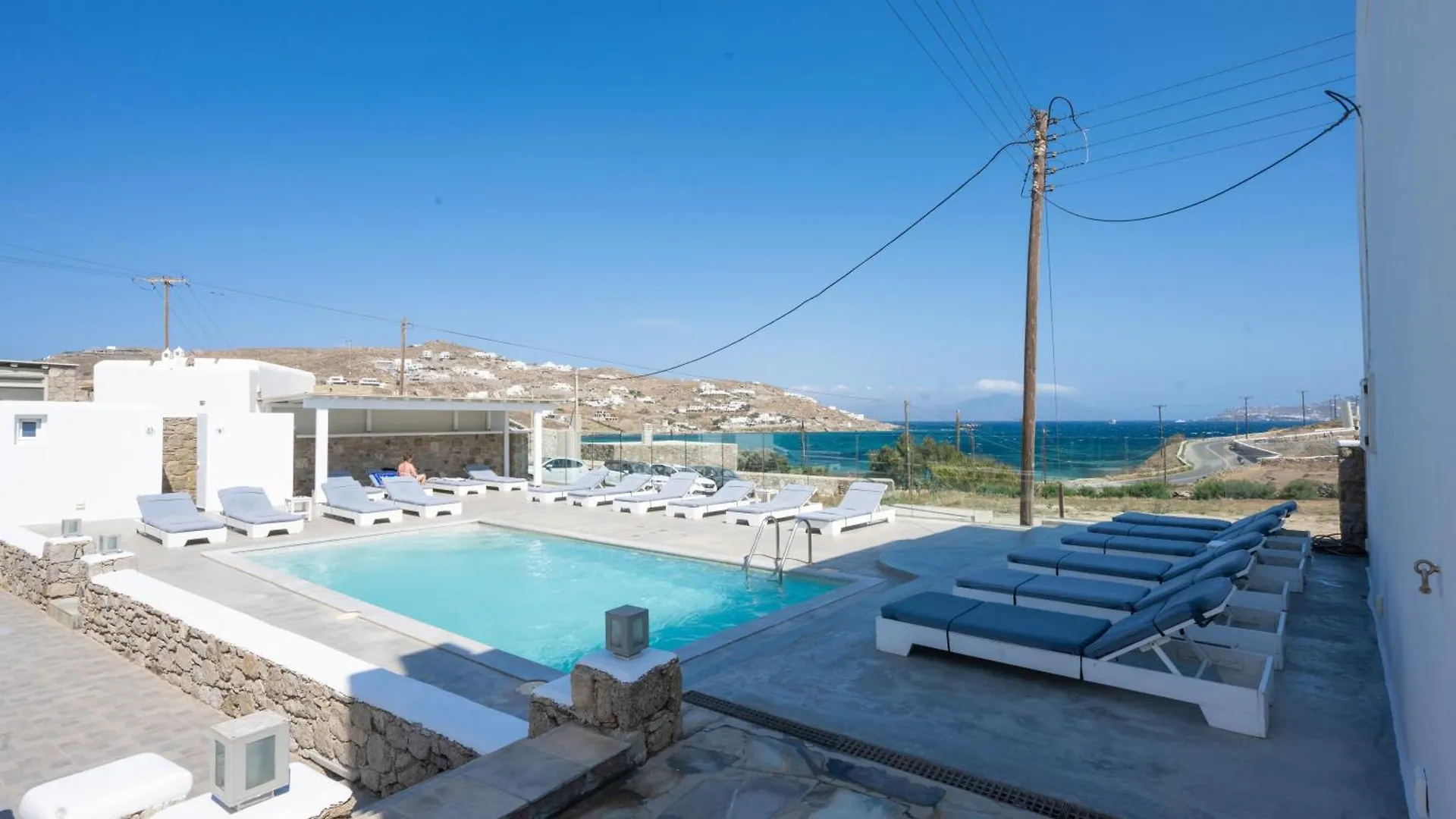 Anixi Hotel Ornos  Grécia