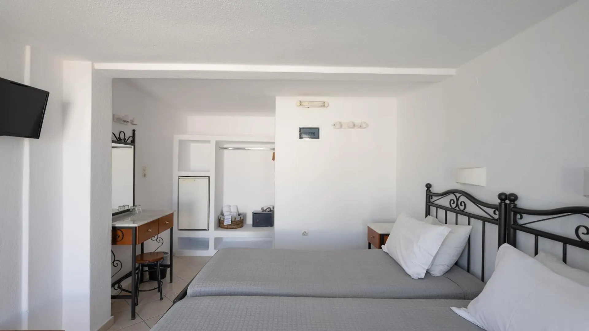 Anixi Hotel Ornos